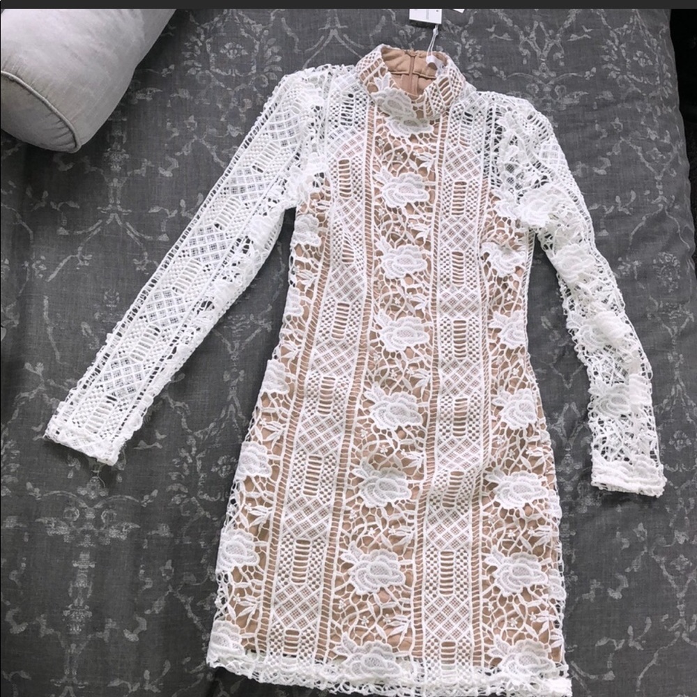 NWT MISSGUIDED WHITE LACE DRESS 6 sexy STRETCH